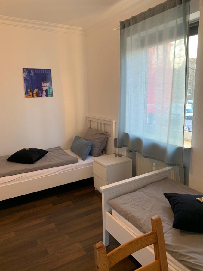 뒤셀도르프 Zum Armen Mann B&B 외부 사진