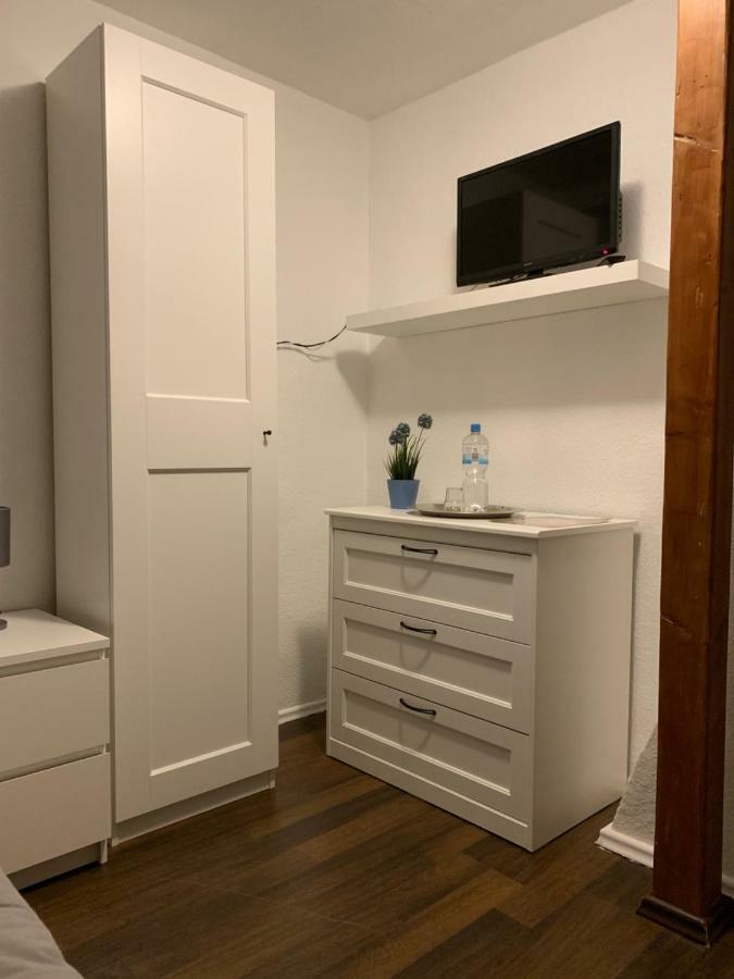 뒤셀도르프 Zum Armen Mann B&B 외부 사진